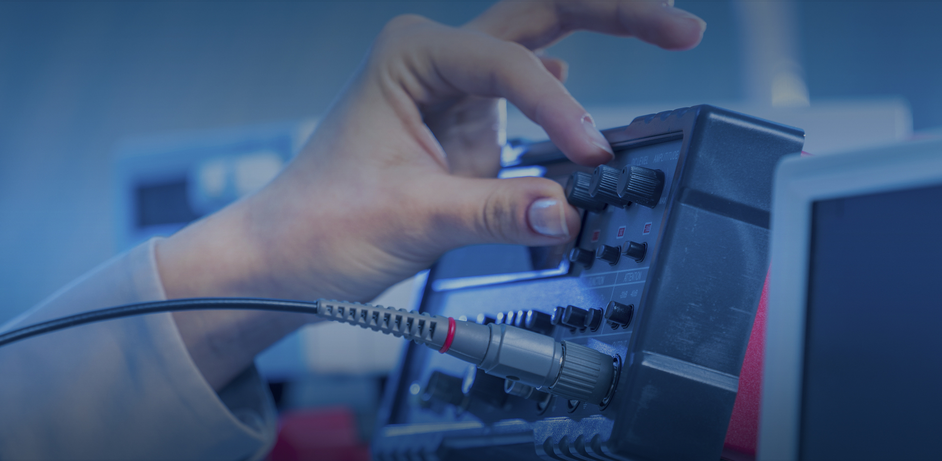 �������ʹ���-��Ӫ��ȫ,����һ·�ɳ�